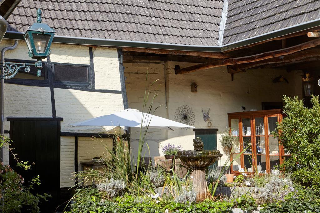Boutique Hotel Bonjour Gronsveld Extérieur photo