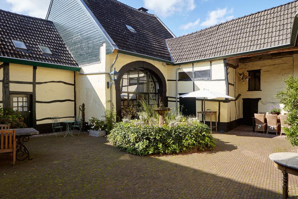 Boutique Hotel Bonjour Gronsveld Extérieur photo