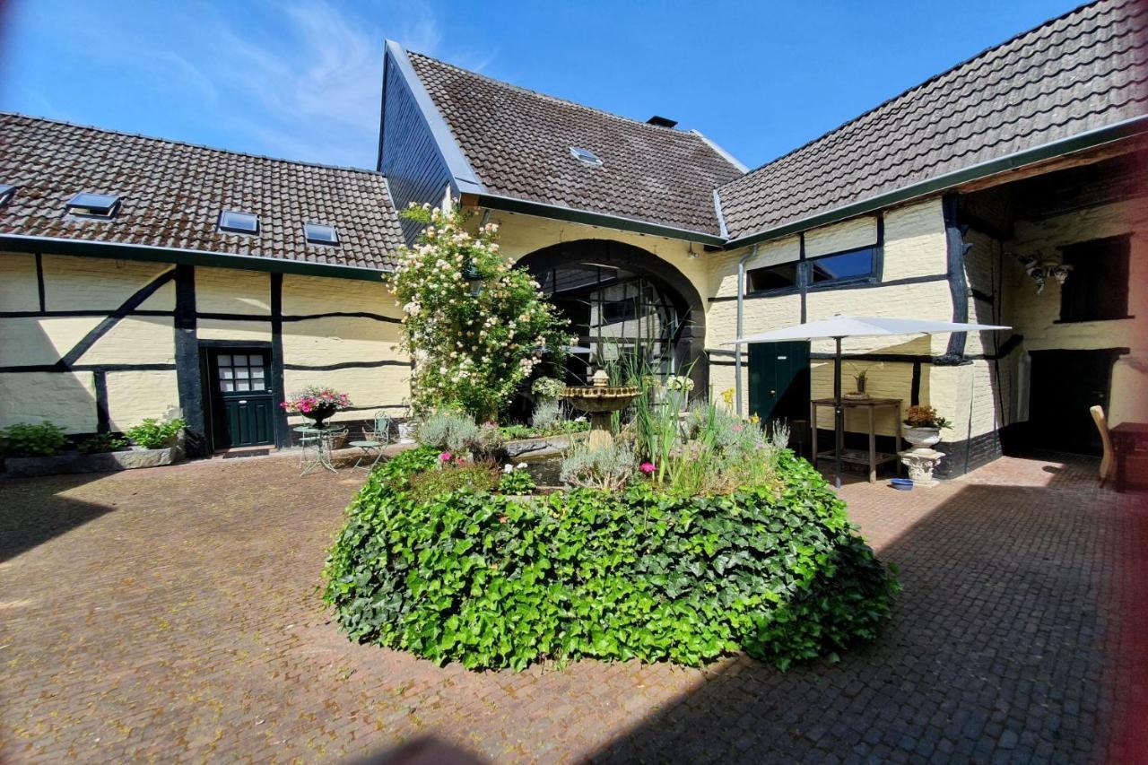Boutique Hotel Bonjour Gronsveld Extérieur photo