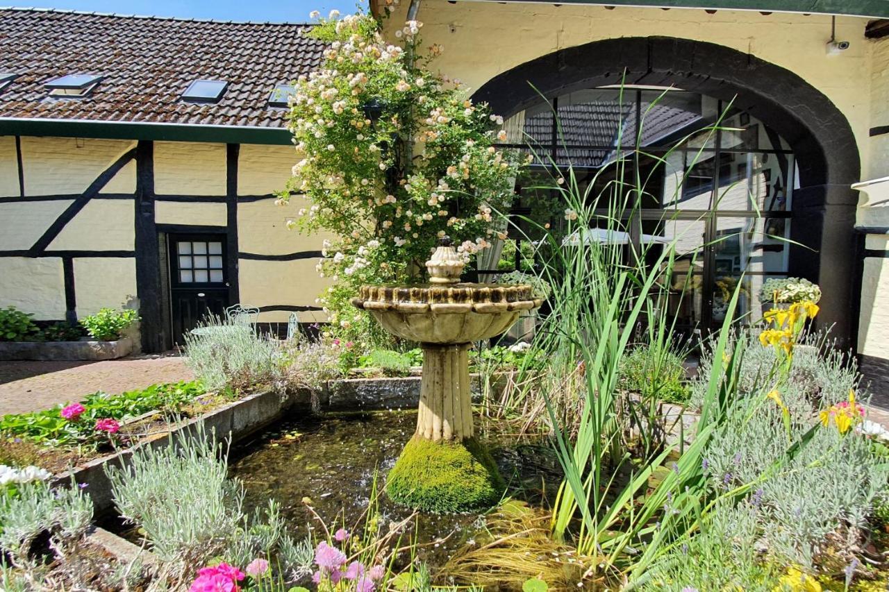 Boutique Hotel Bonjour Gronsveld Extérieur photo